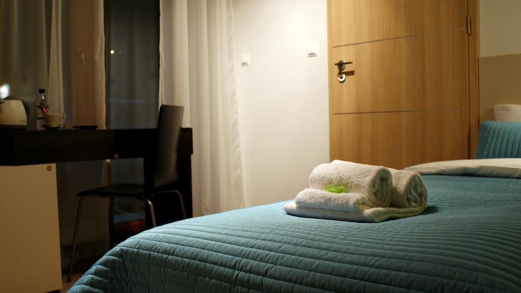 Villa Modlin Airport Nowy Dwor Mazowiecki Ruang foto