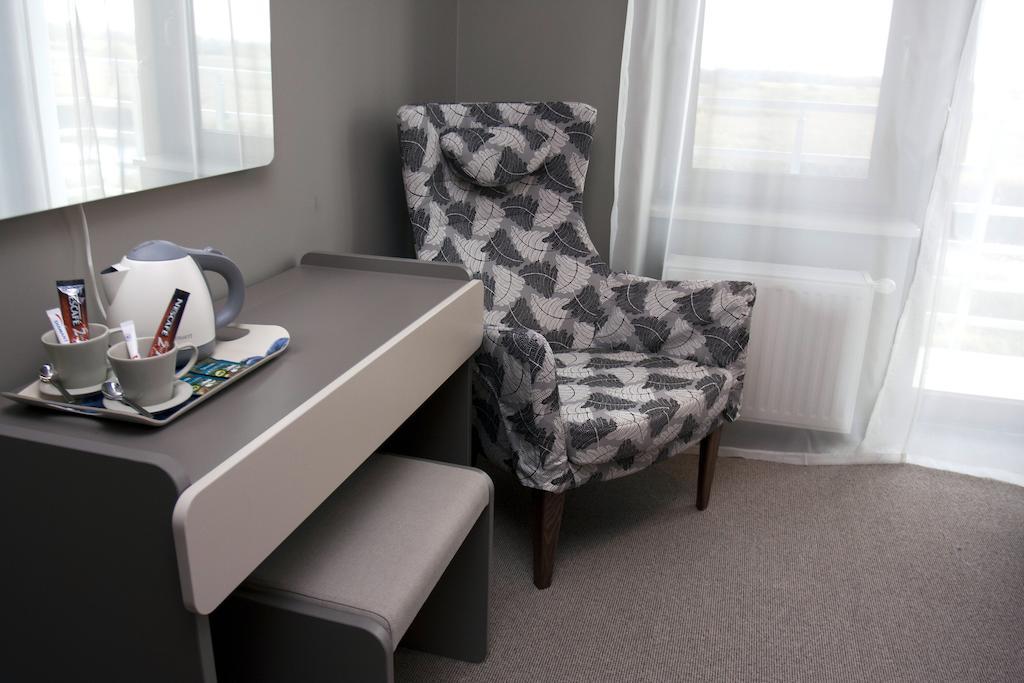Villa Modlin Airport Nowy Dwor Mazowiecki Bagian luar foto